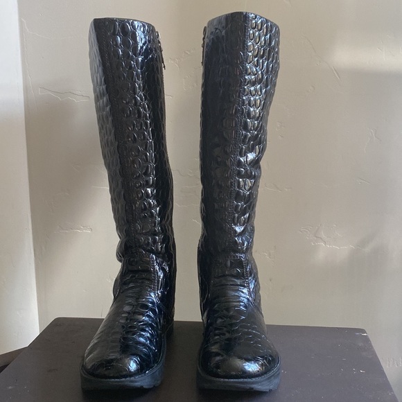 SOLD Kalso by Earth Elite Black Patent Leather Knee High Waterproof Boots! - Picture 9 of 12
